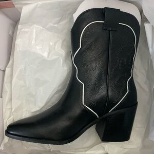 Lisa Vicky Campus Western Bootie Black 8.5